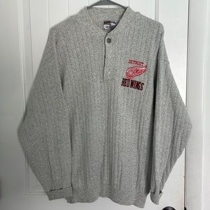 Vintage headline sports Canada Detroit Red Wings sweater. Size medium